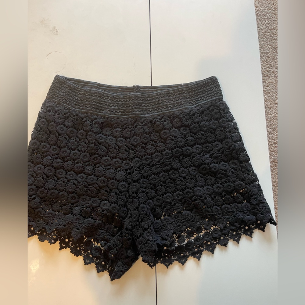 Plus size, knit shorts, size 20, black